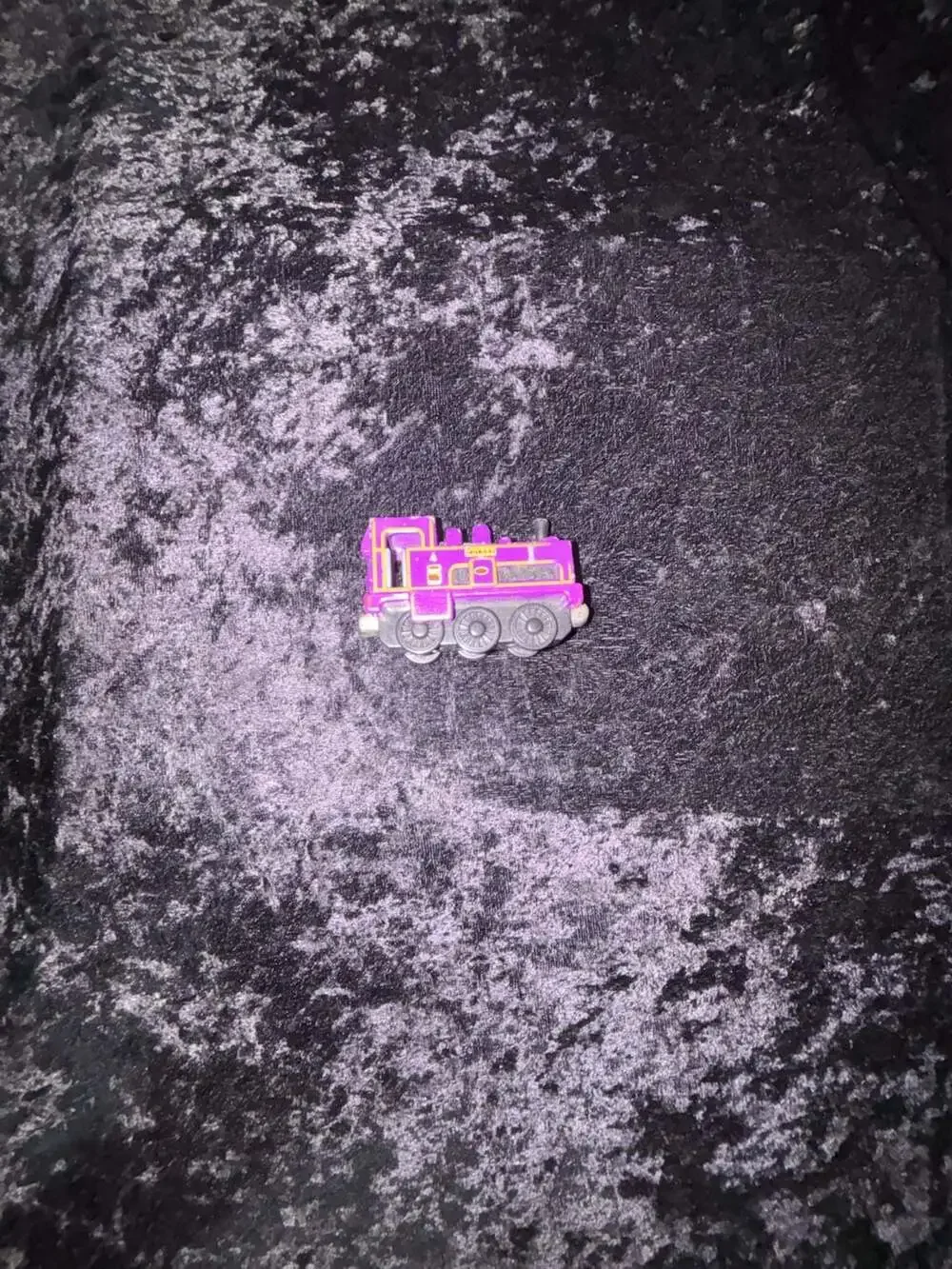 Thomas & Friends Take-n-Play Culdee #4 Purple Diecast Metal Train Engine